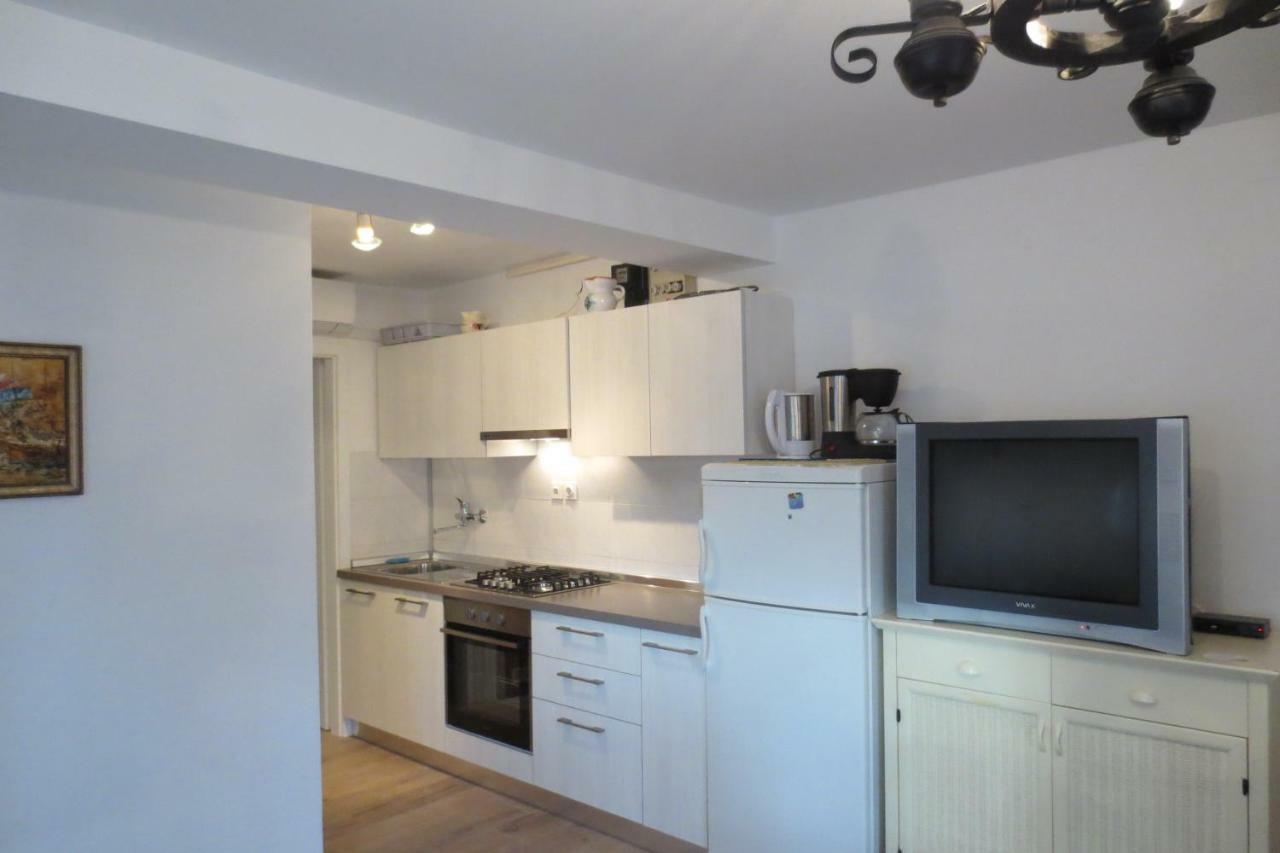 Apartment Petrinic V Пула Экстерьер фото