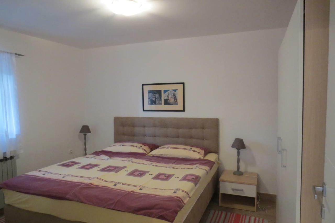 Apartment Petrinic V Пула Экстерьер фото